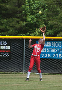 Kamryn Noe looks to make a catch